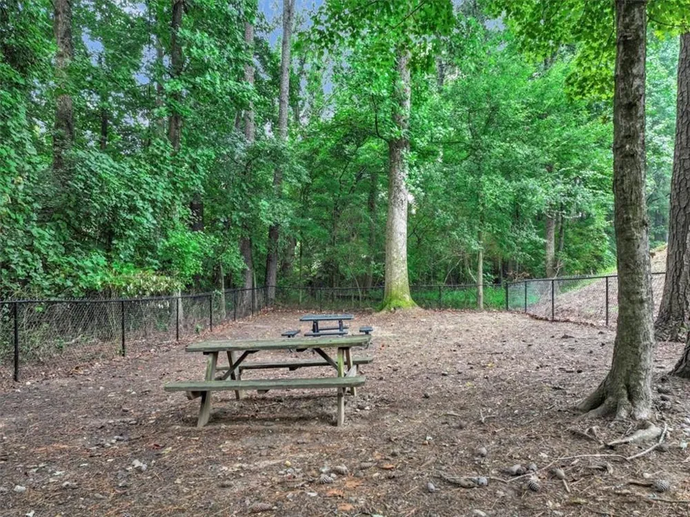 4826 Allatoona Gateway Acworth, GA 30101