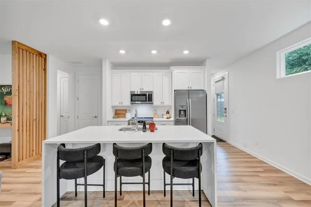 4826 Allatoona Gateway Acworth, GA 30101