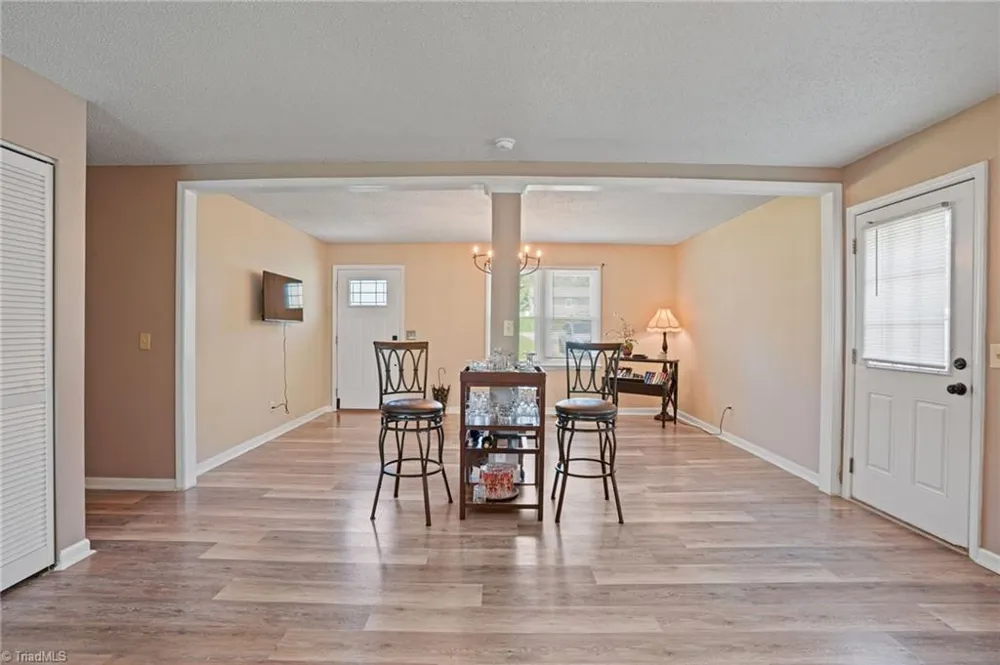 5006 Woodsboro Lane Winston-Salem, NC 27105