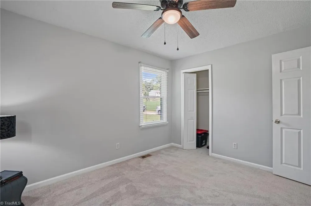 5006 Woodsboro Lane Winston-Salem, NC 27105