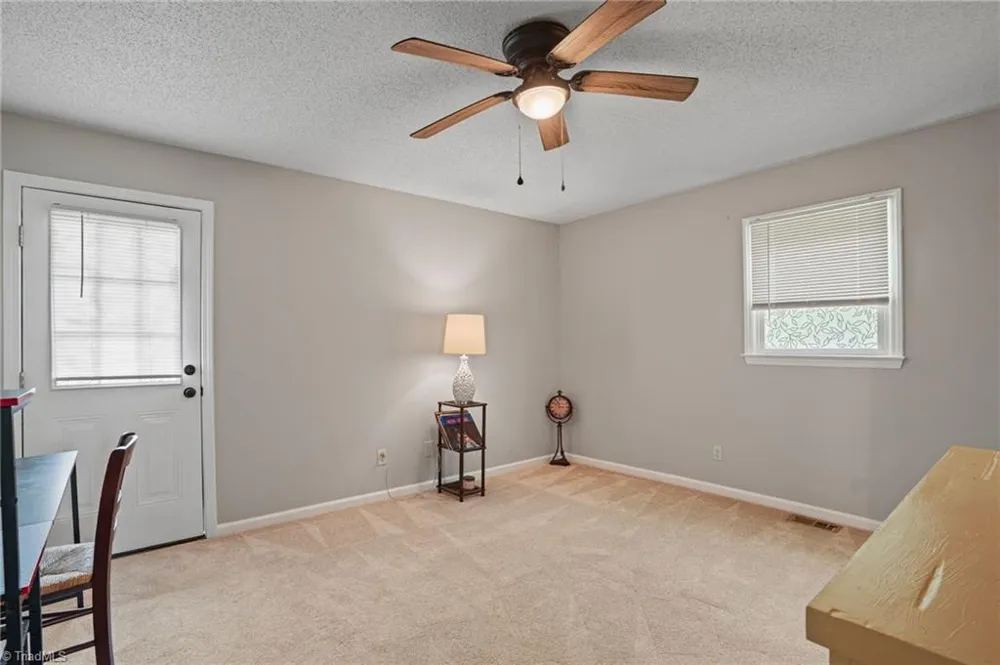 5006 Woodsboro Lane Winston-Salem, NC 27105