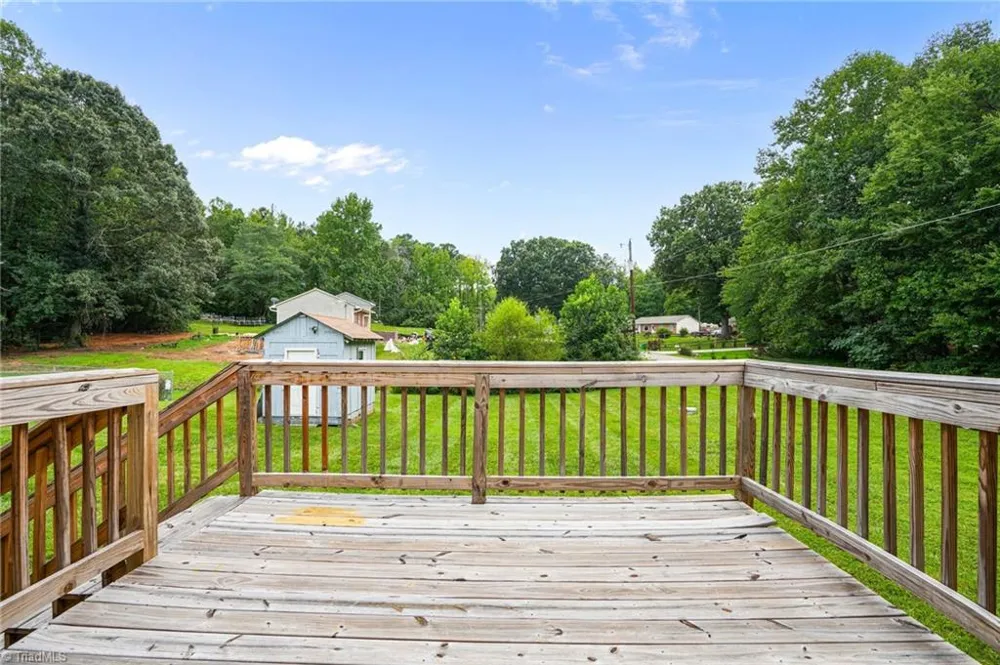 5006 Woodsboro Lane Winston-Salem, NC 27105