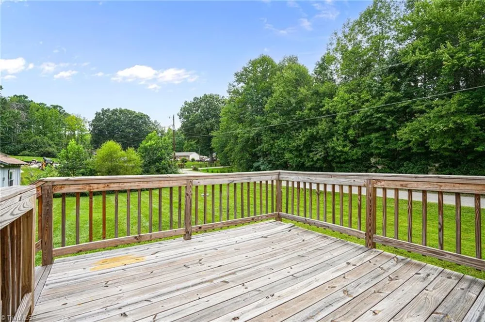5006 Woodsboro Lane Winston-Salem, NC 27105