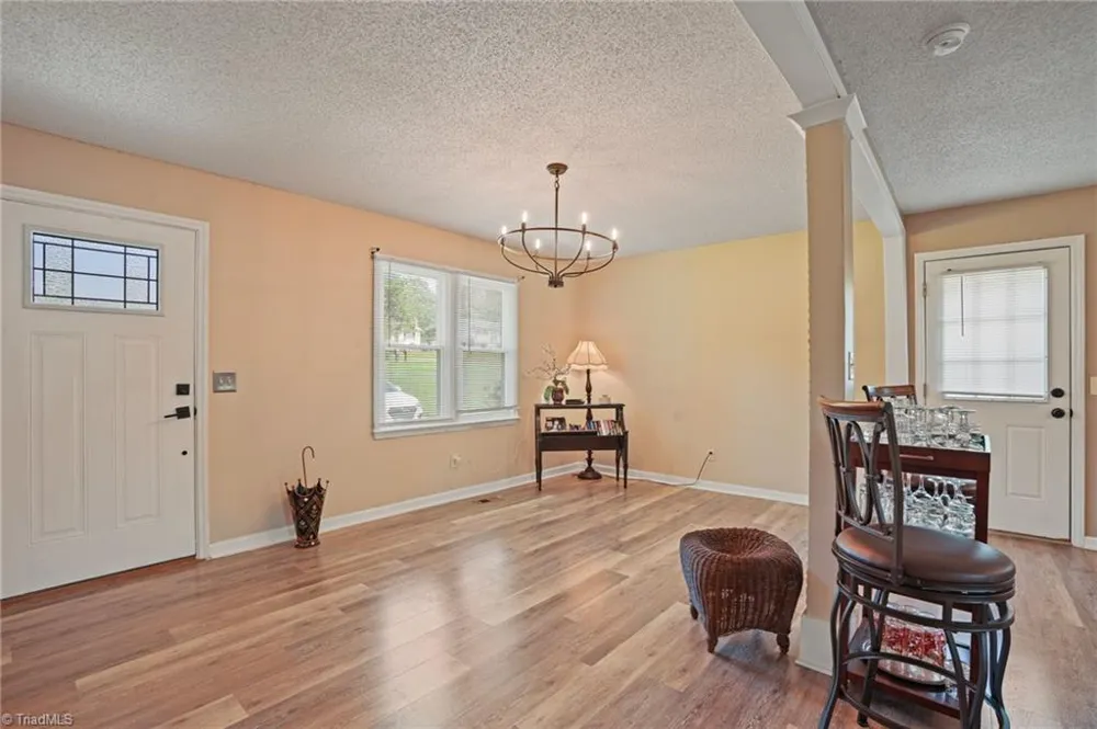 5006 Woodsboro Lane Winston-Salem, NC 27105