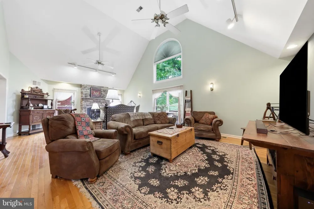 47 CAMBRIDGE COURT Martinsburg, WV 25403