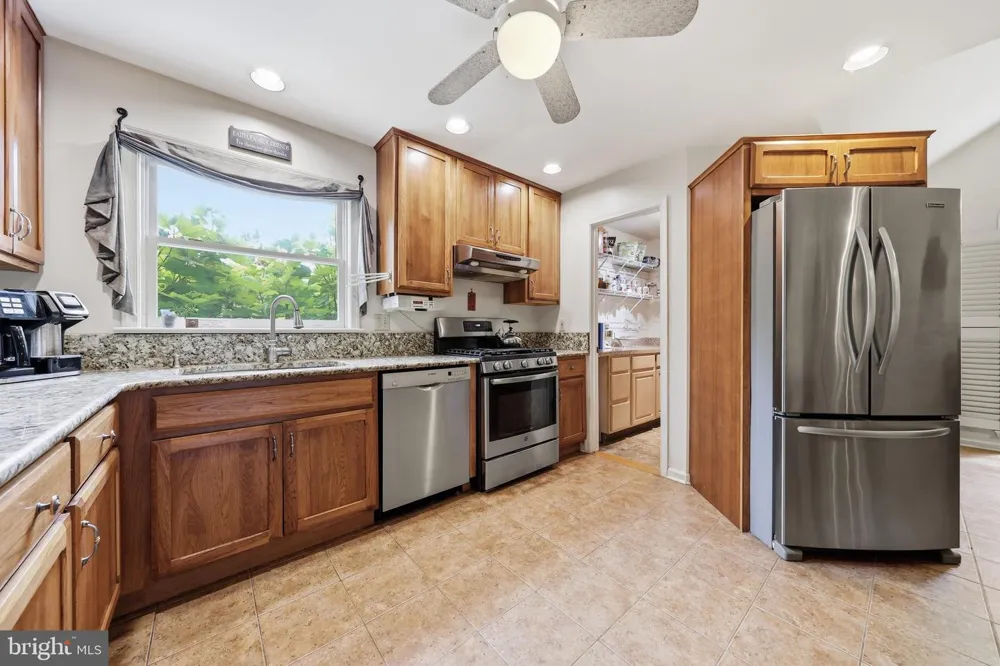 47 CAMBRIDGE COURT Martinsburg, WV 25403