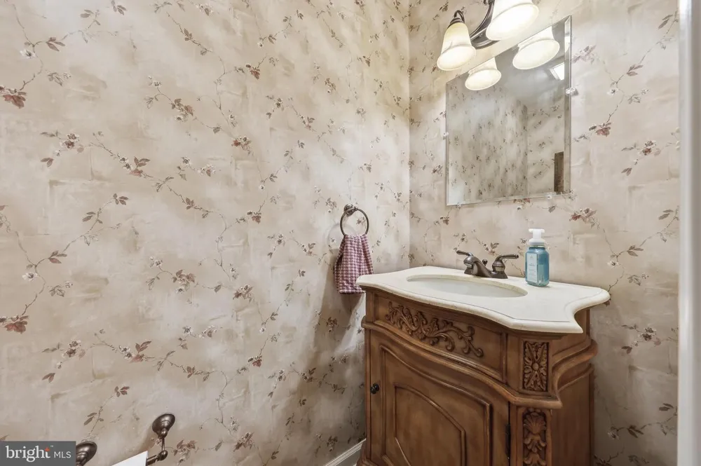 47 CAMBRIDGE COURT Martinsburg, WV 25403
