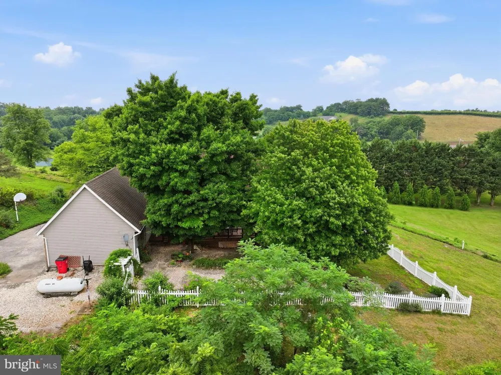 47 CAMBRIDGE COURT Martinsburg, WV 25403