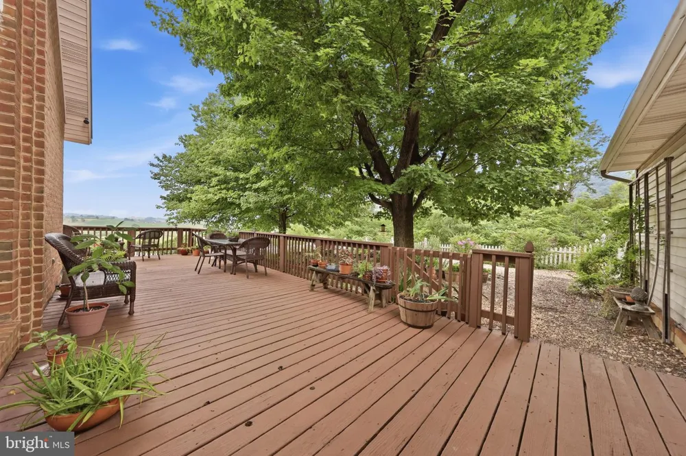 47 CAMBRIDGE COURT Martinsburg, WV 25403