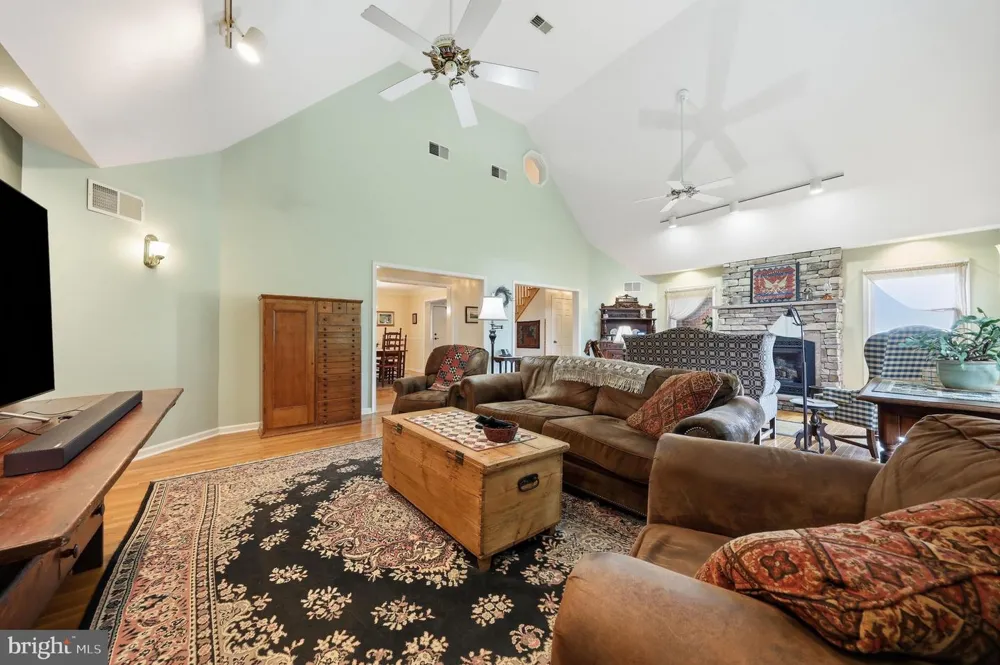 47 CAMBRIDGE COURT Martinsburg, WV 25403