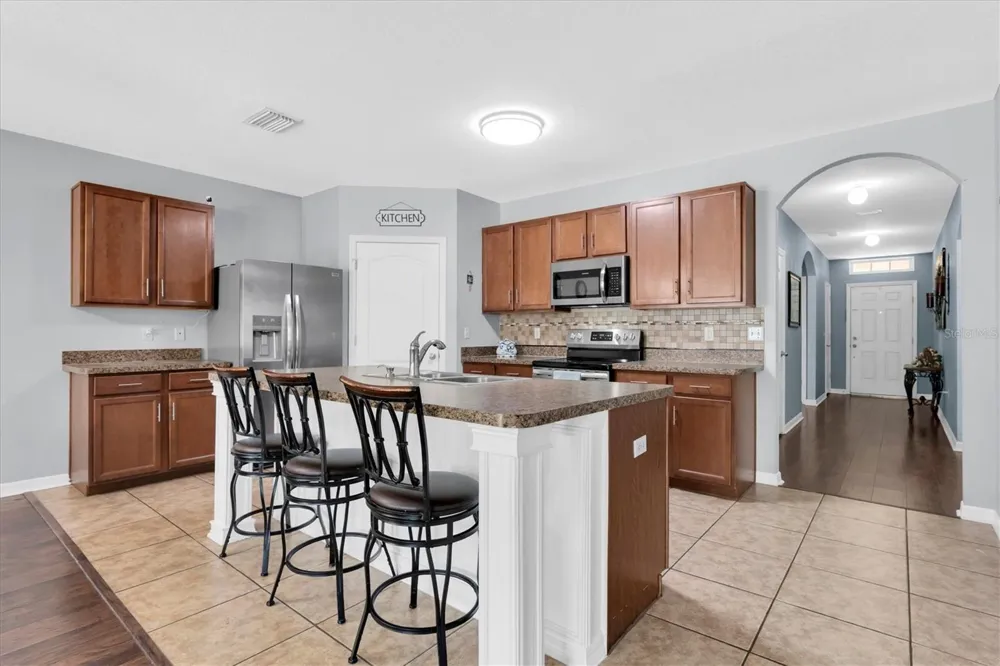3839 CRYSTAL DEW STREET Plant City, FL 33567