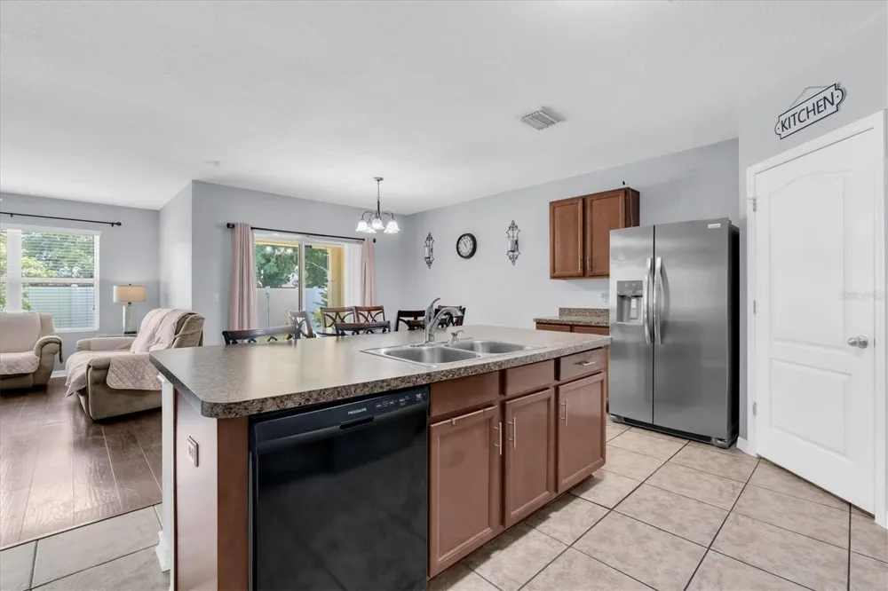 3839 CRYSTAL DEW STREET Plant City, FL 33567