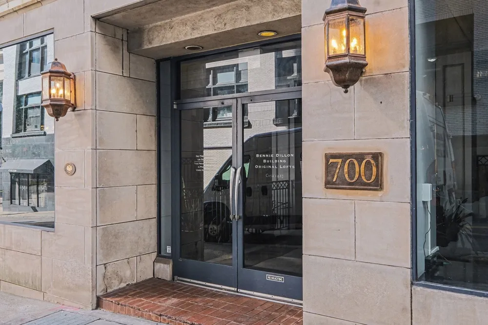 700 Church St #803 Nashville, TN 37203
