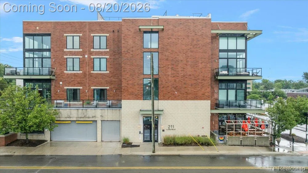 211 E 9 Mile Road #213 Ferndale City, MI 48220