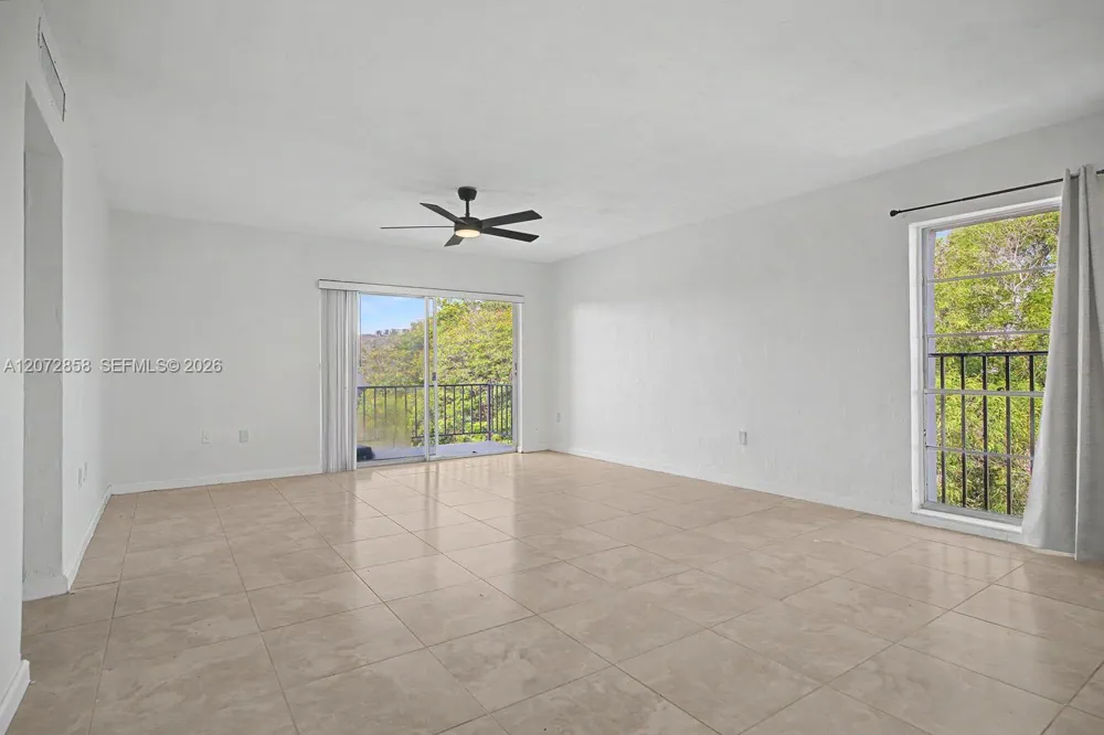 6900 Kendall Dr #A409 Pinecrest, FL 33156