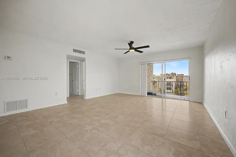 6900 Kendall Dr #A409 Pinecrest, FL 33156
