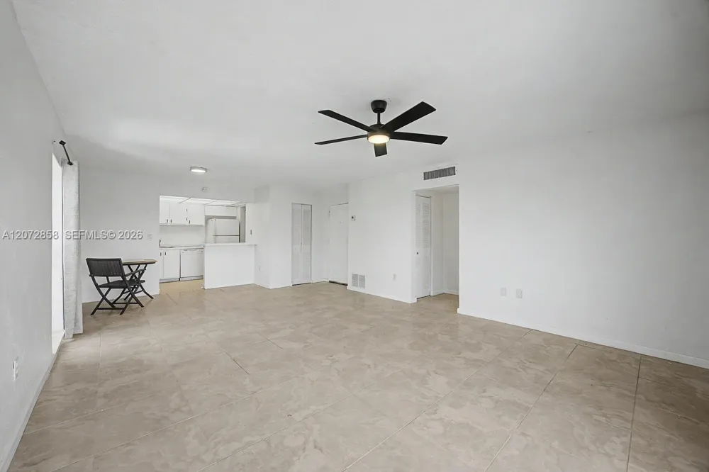 6900 Kendall Dr #A409 Pinecrest, FL 33156