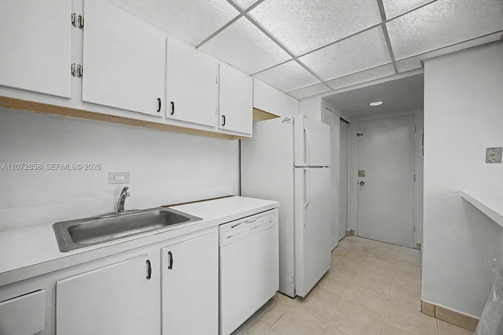 6900 Kendall Dr #A409 Pinecrest, FL 33156