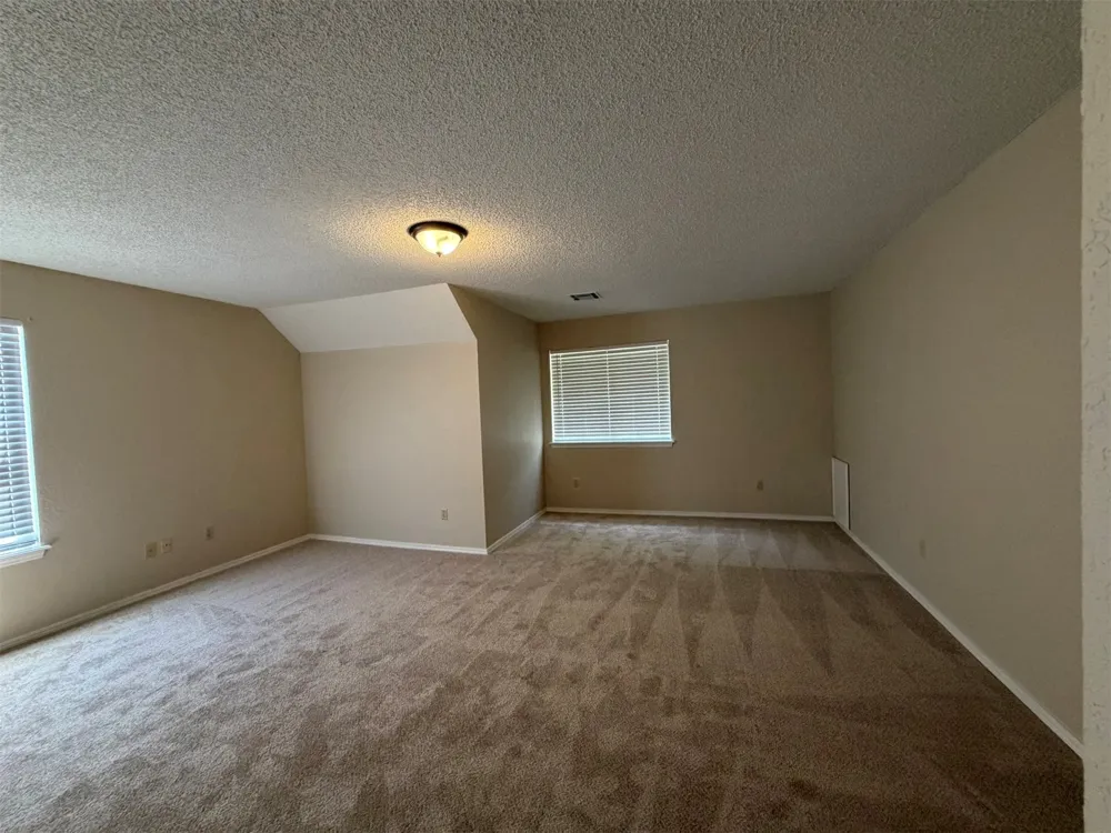 8813 S 71st East Avenue E Tulsa, OK 74133