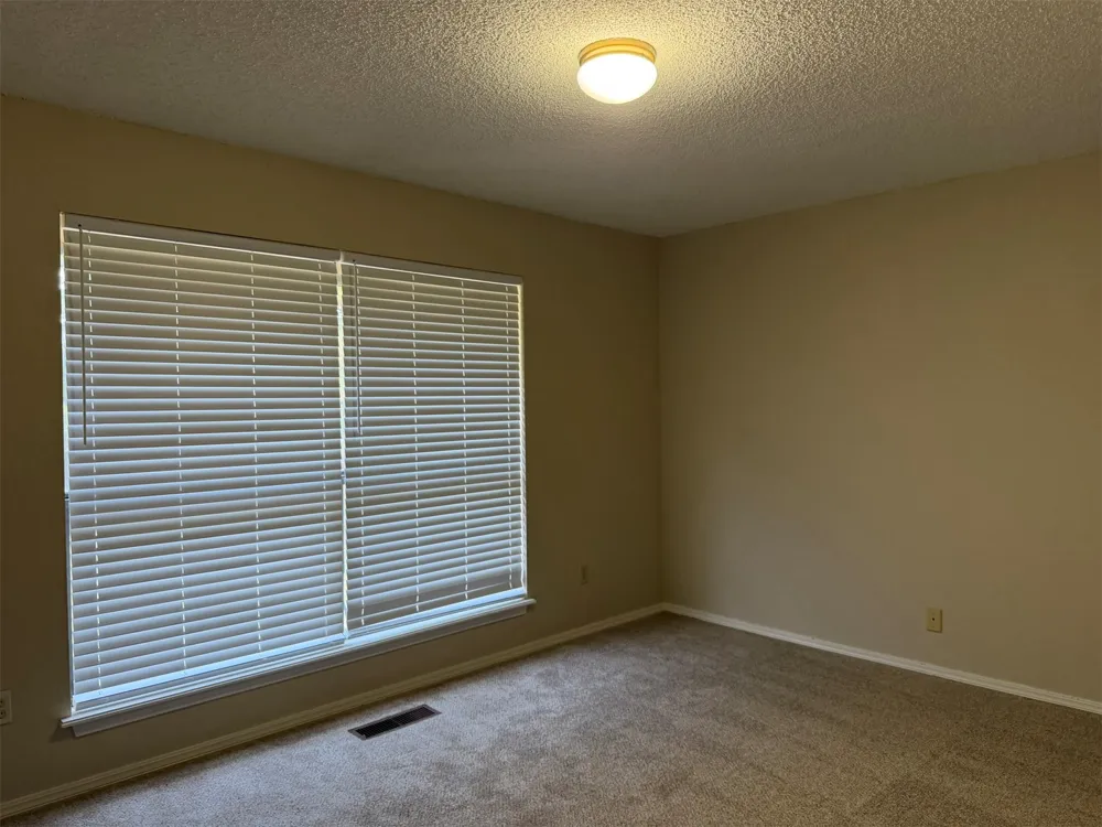 8813 S 71st East Avenue E Tulsa, OK 74133
