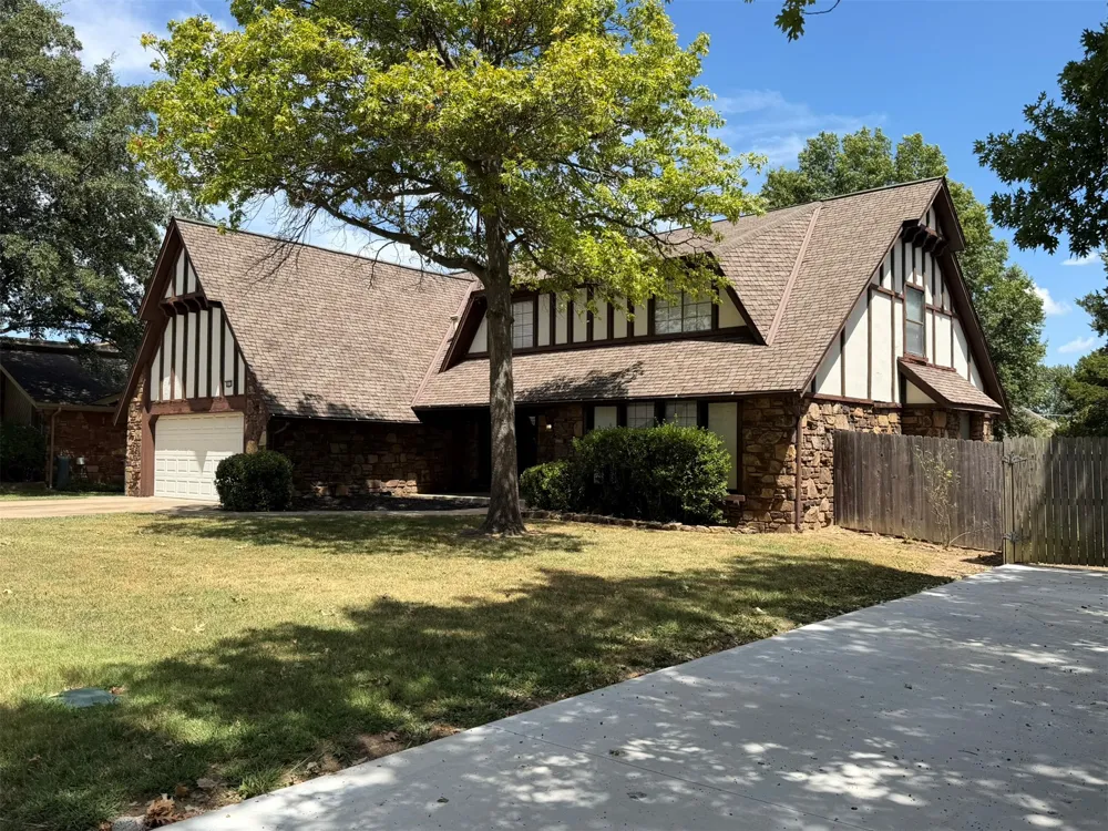 8813 S 71st East Avenue E Tulsa, OK 74133