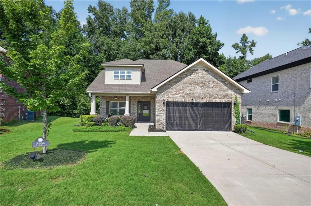 8664 Spivey Village Trail Jonesboro, GA 30236