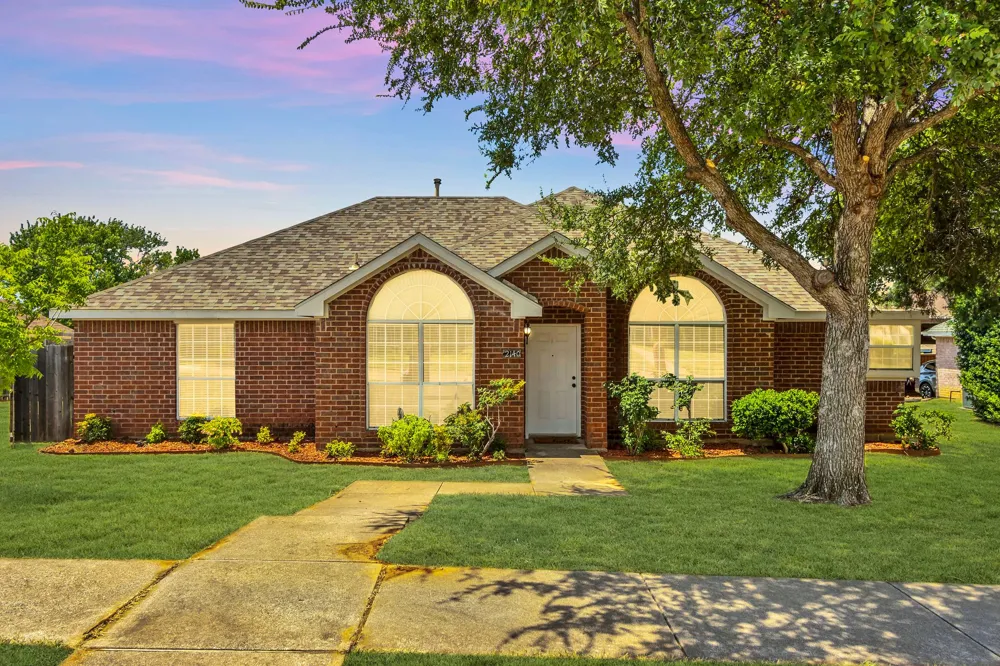 2140 Teal Court Lewisville, TX 75077