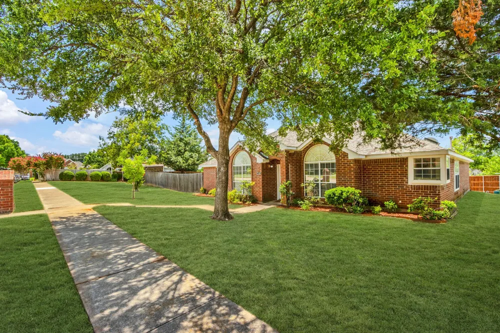 2140 Teal Court Lewisville, TX 75077