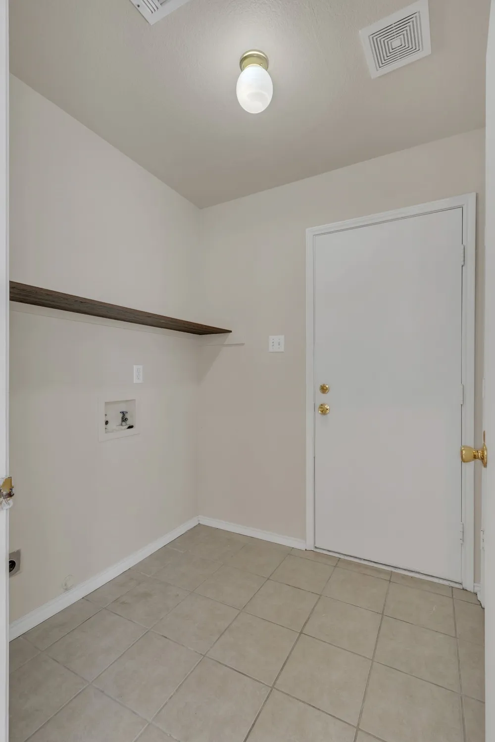 2140 Teal Court Lewisville, TX 75077