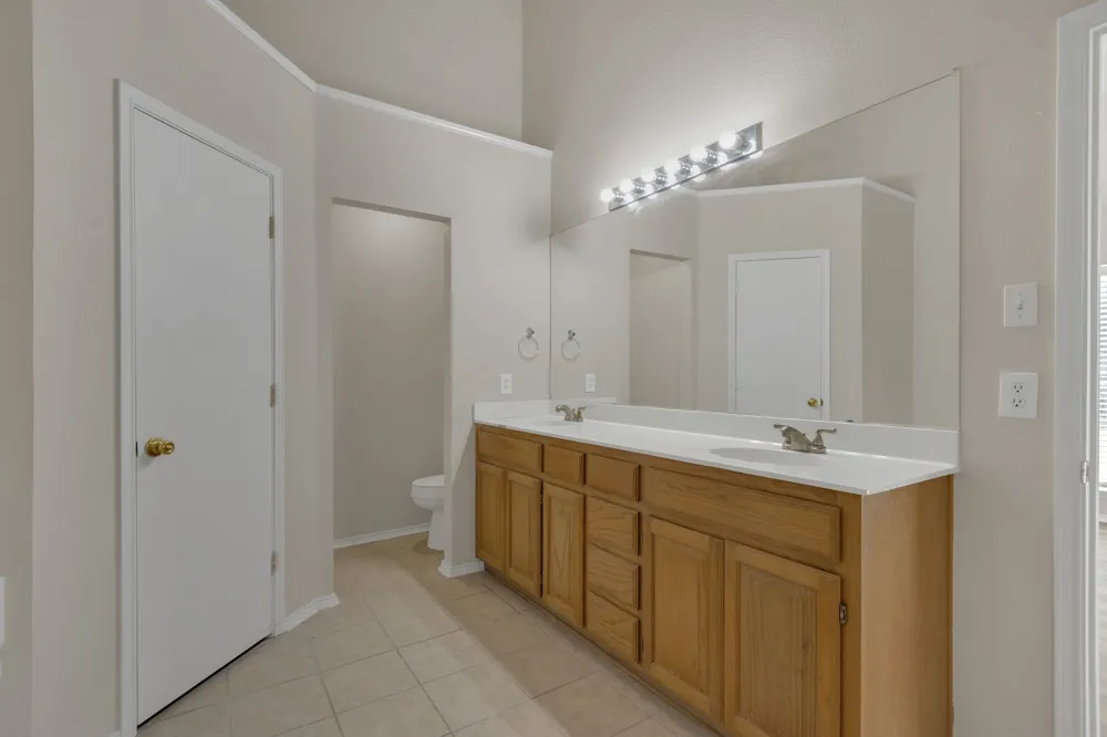 2140 Teal Court Lewisville, TX 75077