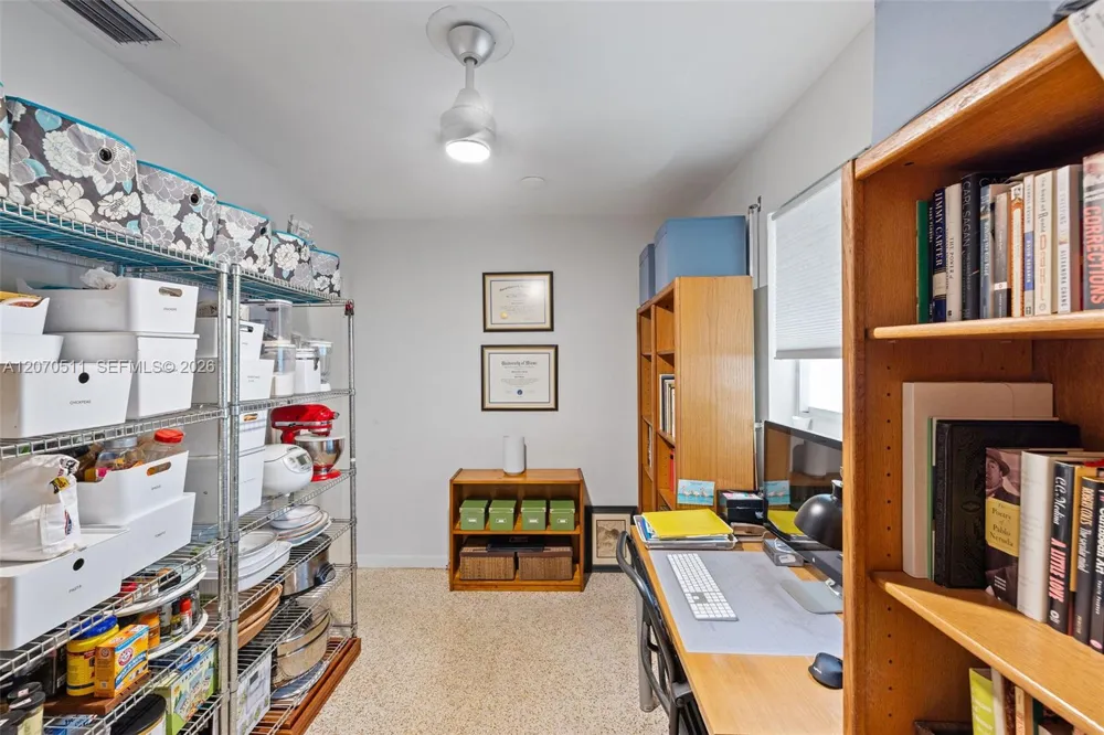6390 SW 69th St South Miami, FL 33143