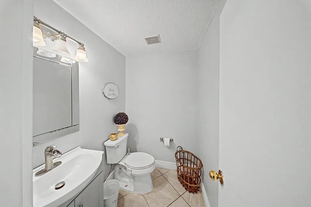 2185 NE Ocapi Court Jensen Beach, FL 34957