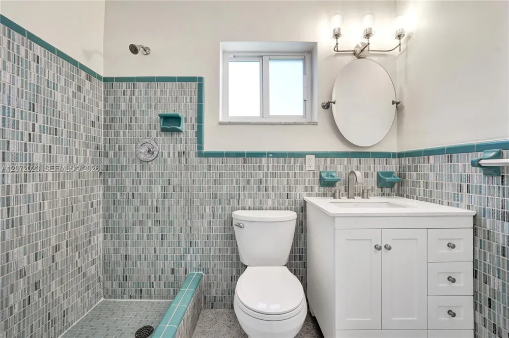 1524 NE 37th St Oakland Park, FL 33334