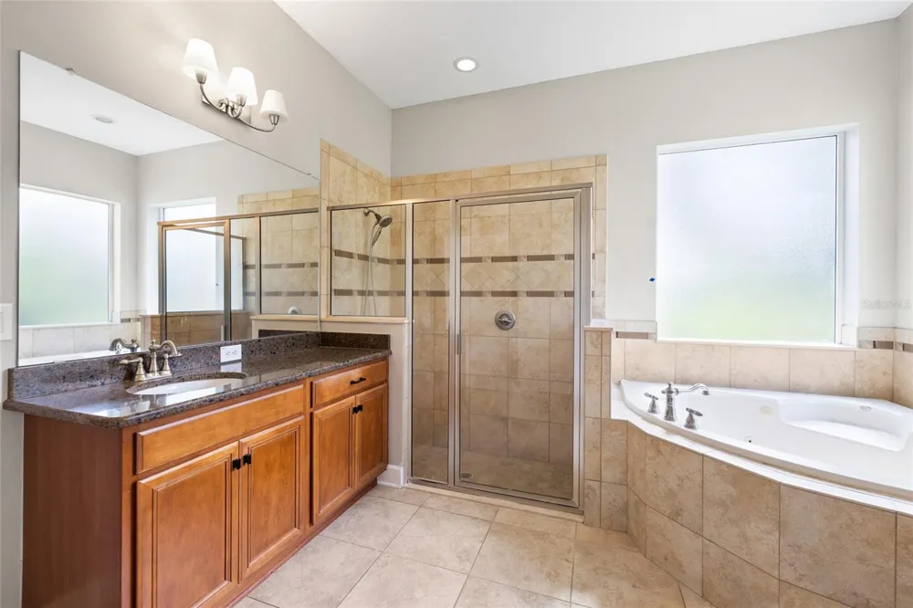 15910 TERNGLADE DRIVE Lithia, FL 33547
