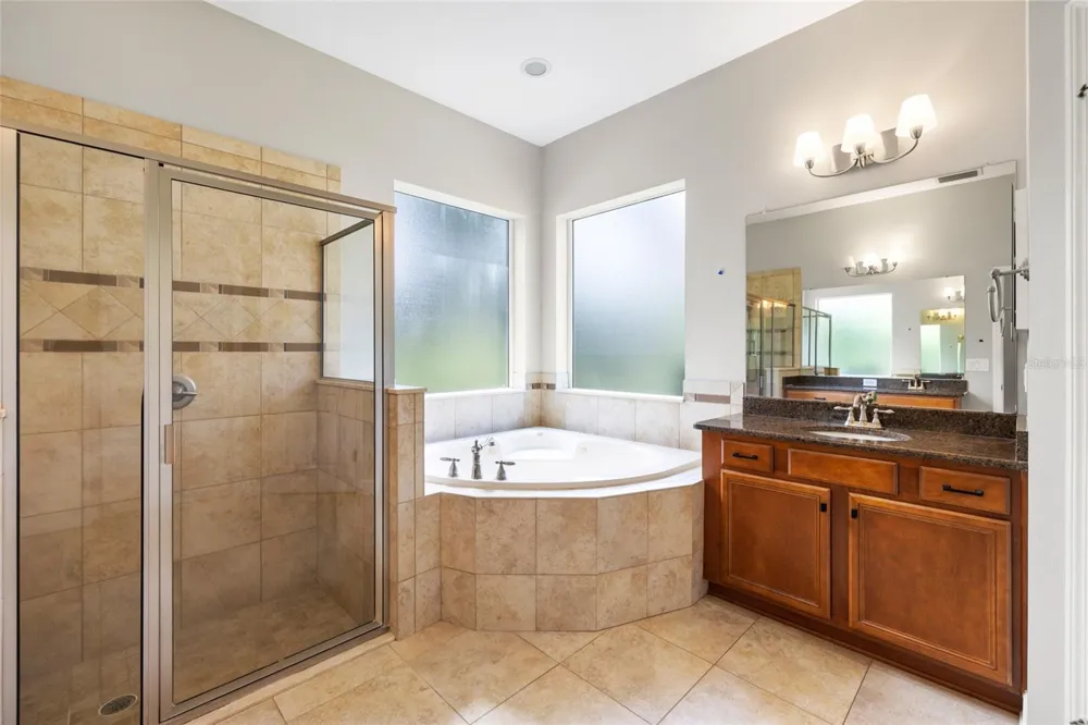 15910 TERNGLADE DRIVE Lithia, FL 33547