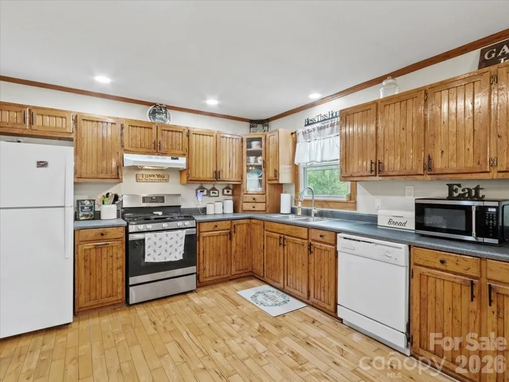 427 Big Brush Creek Road Green Mountain, NC 28740