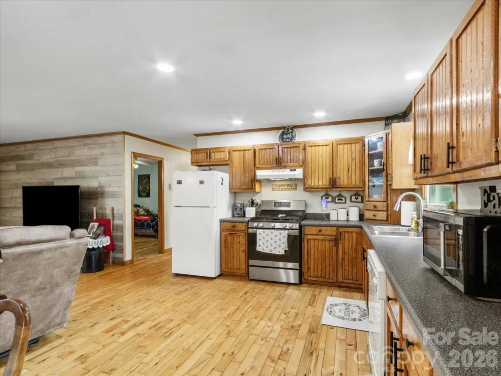 427 Big Brush Creek Road Green Mountain, NC 28740