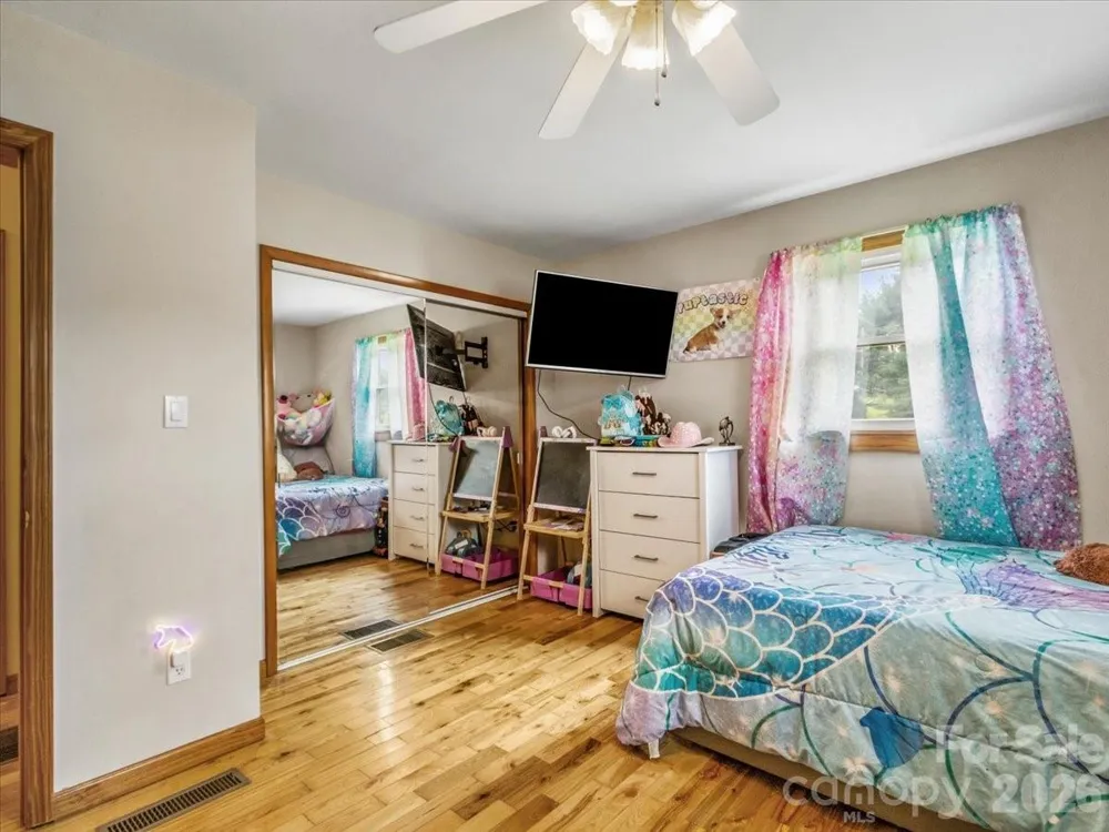 427 Big Brush Creek Road Green Mountain, NC 28740