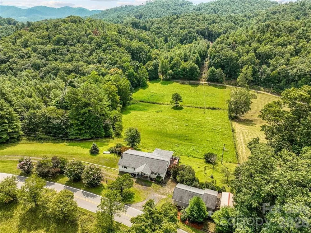 427 Big Brush Creek Road Green Mountain, NC 28740