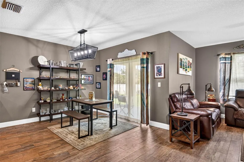 35900 HILLBROOK AVENUE Zephyrhills, FL 33541