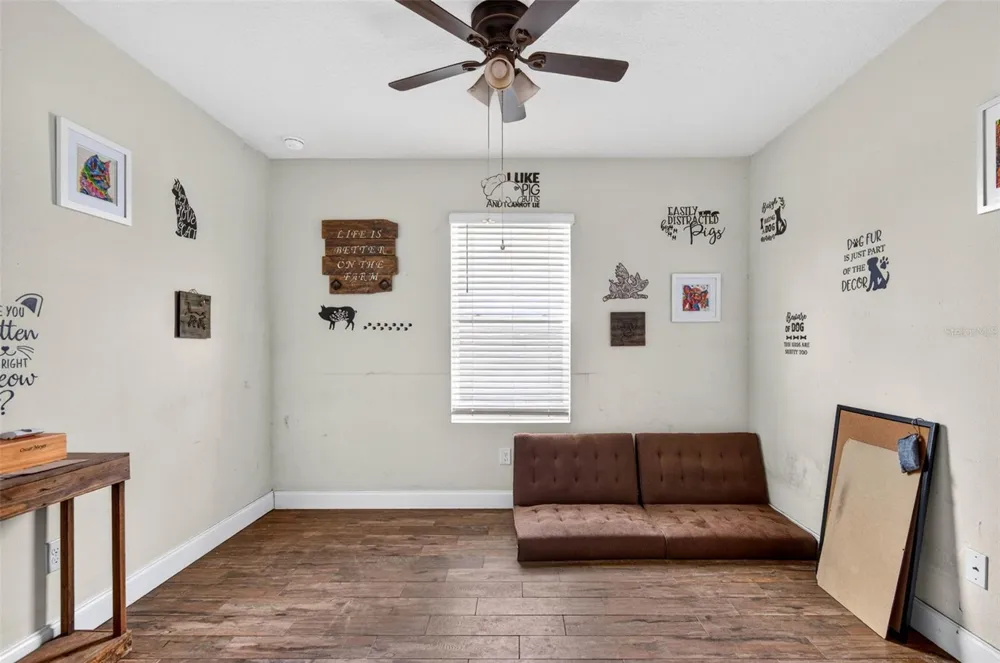 35900 HILLBROOK AVENUE Zephyrhills, FL 33541