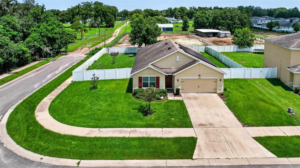 35900 HILLBROOK AVENUE Zephyrhills, FL 33541