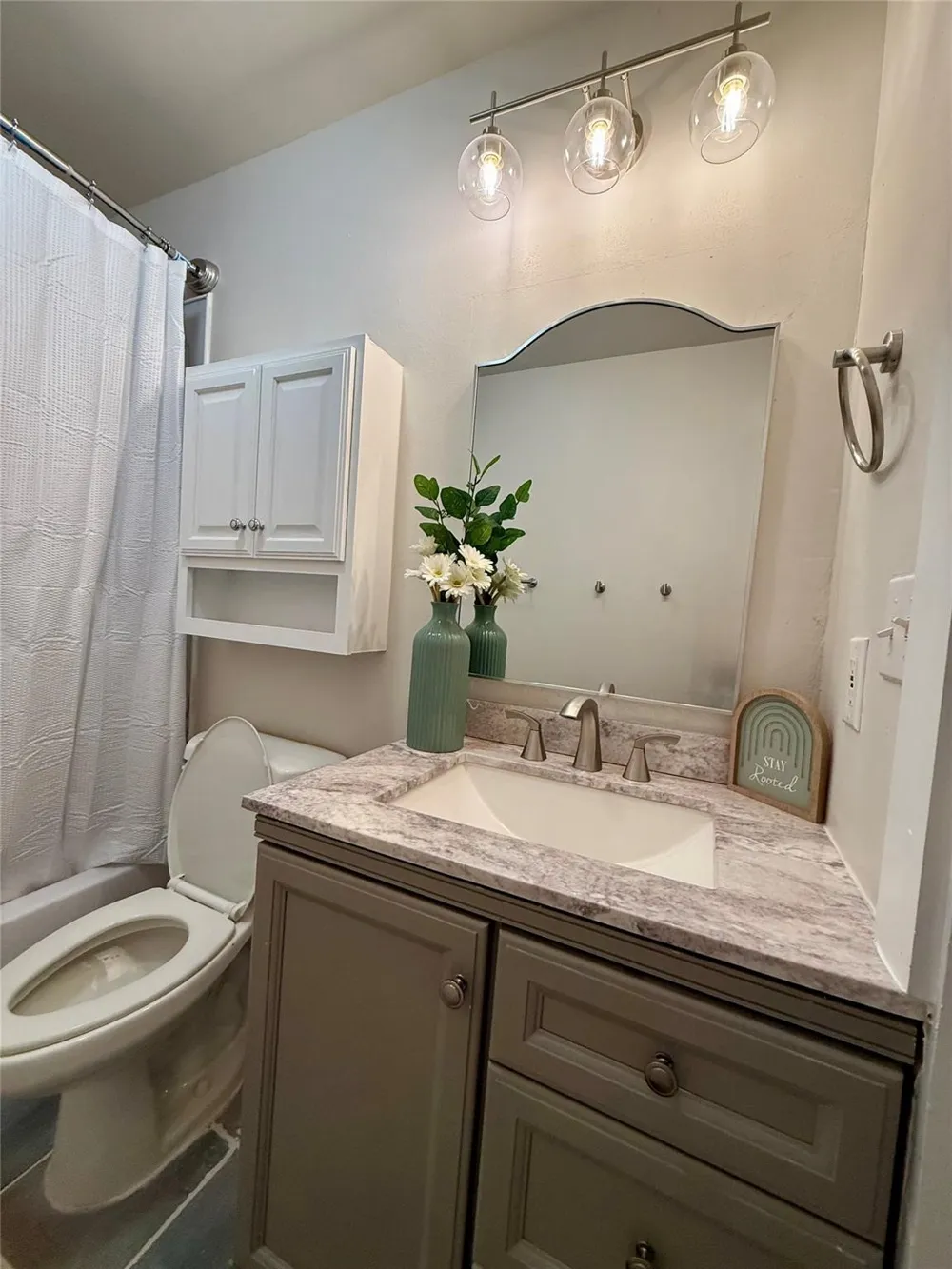739 W Pine Street Jacksboro, TX 76458