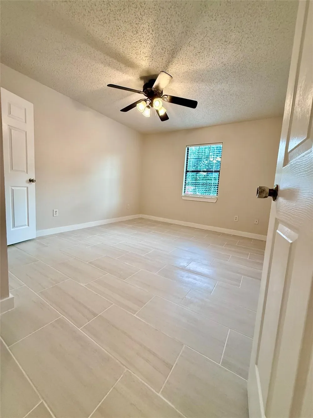 739 W Pine Street Jacksboro, TX 76458