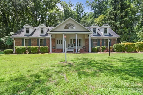 1981 Crestwood Lane