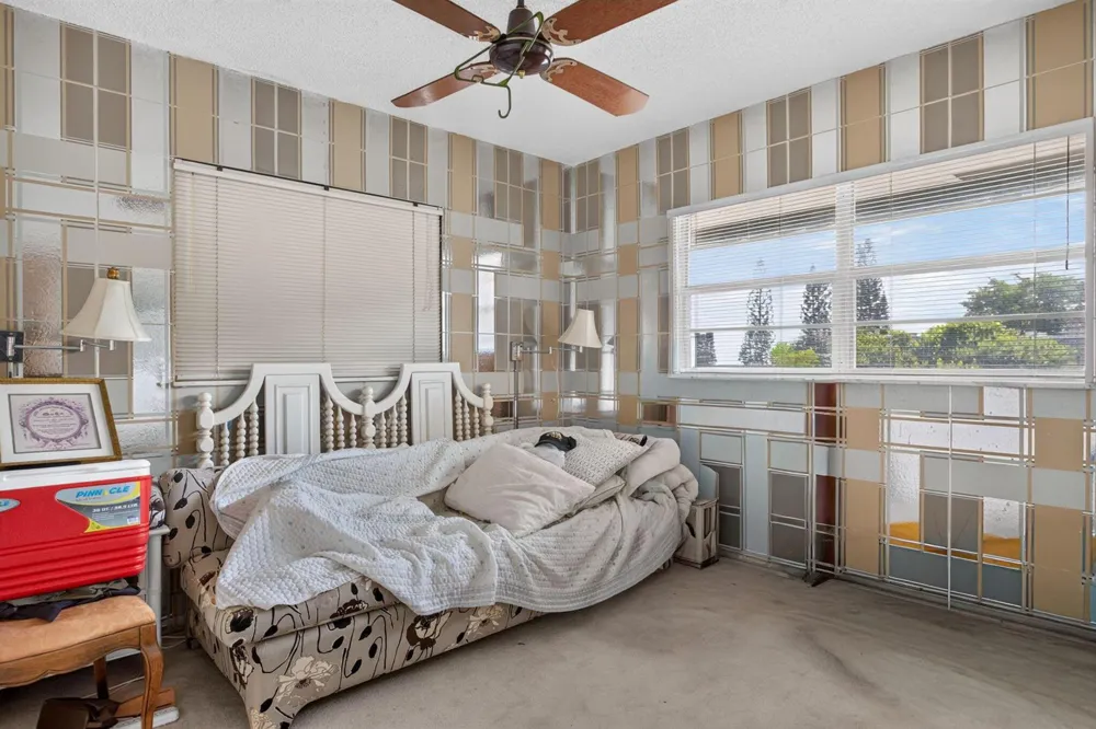 7827 GOLF CIR DRIVE #301 Margate, FL 33063