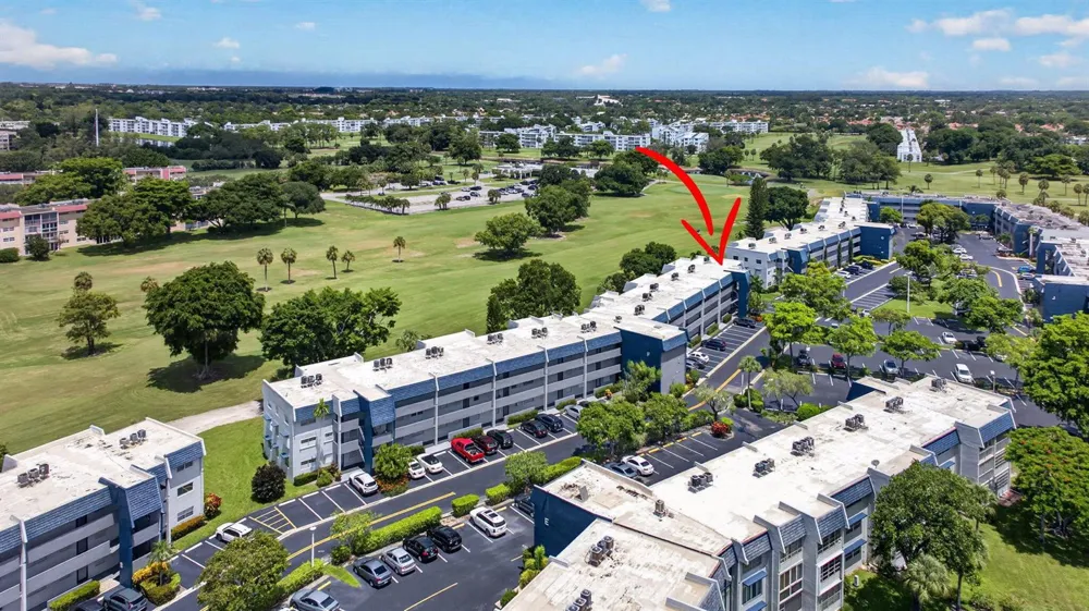 7827 GOLF CIR DRIVE #301 Margate, FL 33063