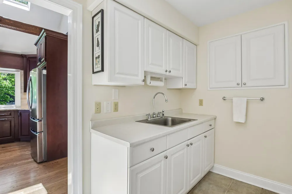 152 LAMBERTVILLE HQTS ROAD Stockton, NJ 08559