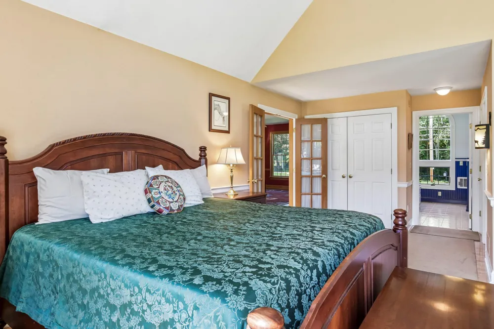 152 LAMBERTVILLE HQTS ROAD Stockton, NJ 08559