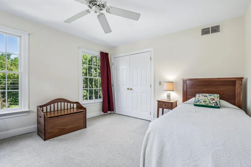 152 LAMBERTVILLE HQTS ROAD Stockton, NJ 08559